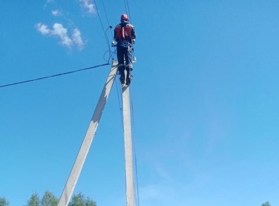 Продолжается работа с обращениями населения совместно с Центром управления регионом.