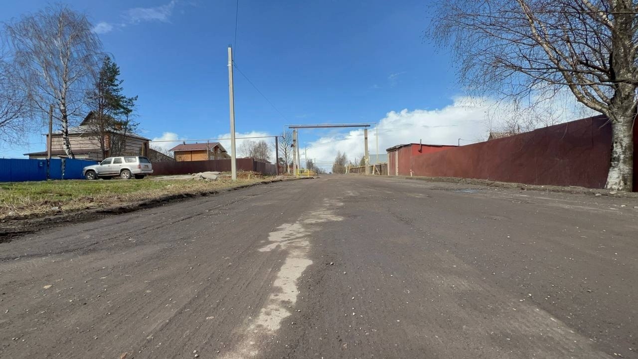 Начались работы по асфальтированию улицы Рабочей в Тоншалово.