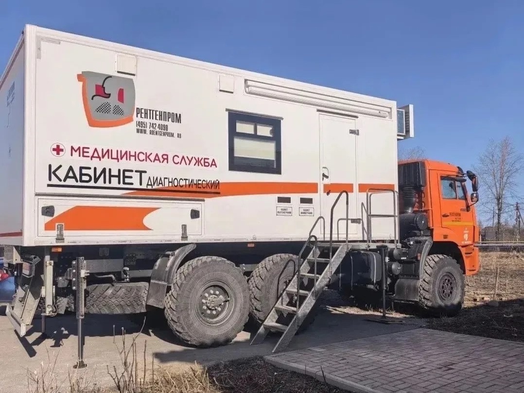 Передвижной медицинский комплекс в деревне Коротово.