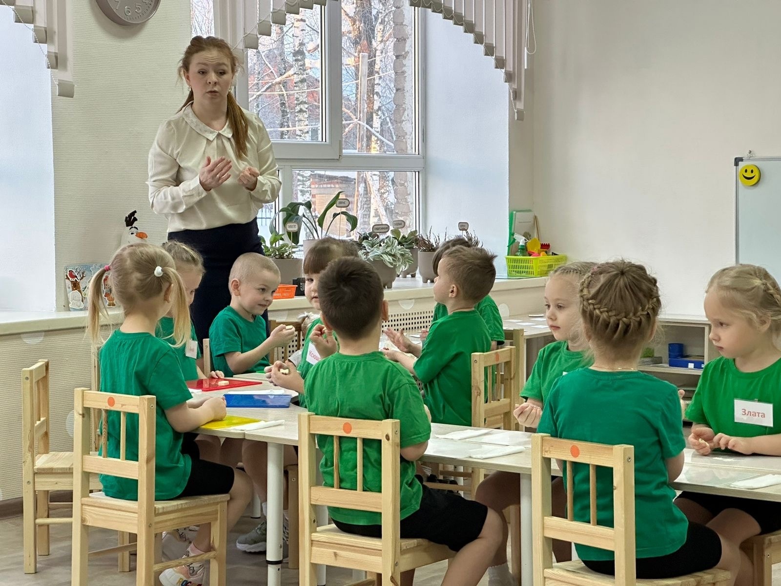 Прошли первые открытые уроки и занятия по очному этапу муниципального конкурса педагогического мастерства «Педагог года - 2024».